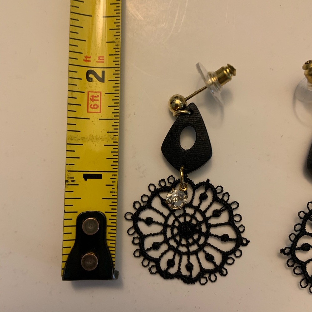 NWOT Black and Gold Hanging Earrings with Gem - Picture 4 of 4
